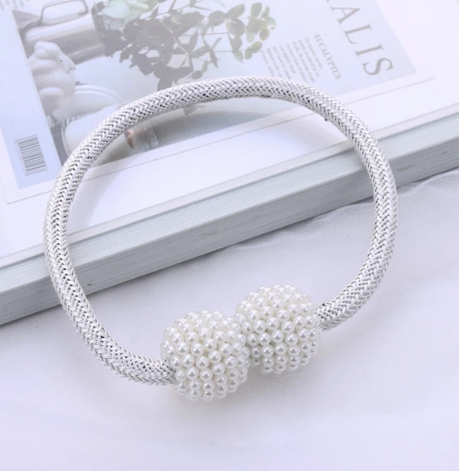 The Serenity 'Jewel-Clasp' Magnetic Curtain Tie Back