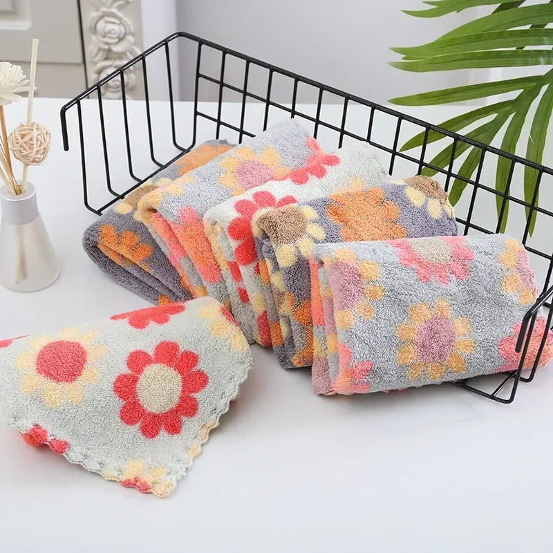 The Serenity 'Coral Bloom' Ultra-Absorbent Kitchen Cloths (Set of 4)